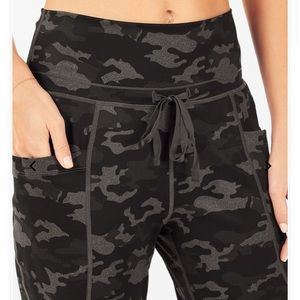 Fabletics Maj Pocket Pants